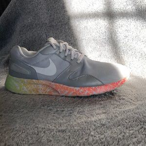 Women’s Nike Shoe